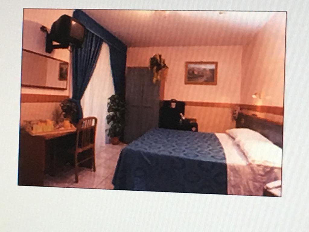 Hotel Rubino Rome Luaran gambar